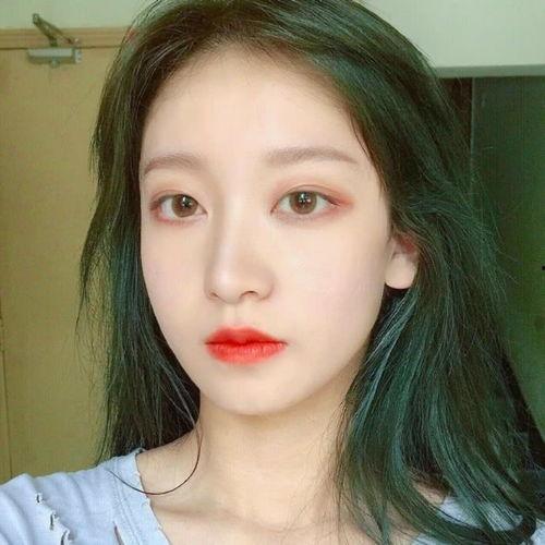 吃瓜女网红头像真人照片